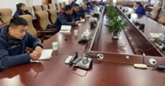 集團公司領導為設備公司、燃熱房地產公司黨員講專題黨課